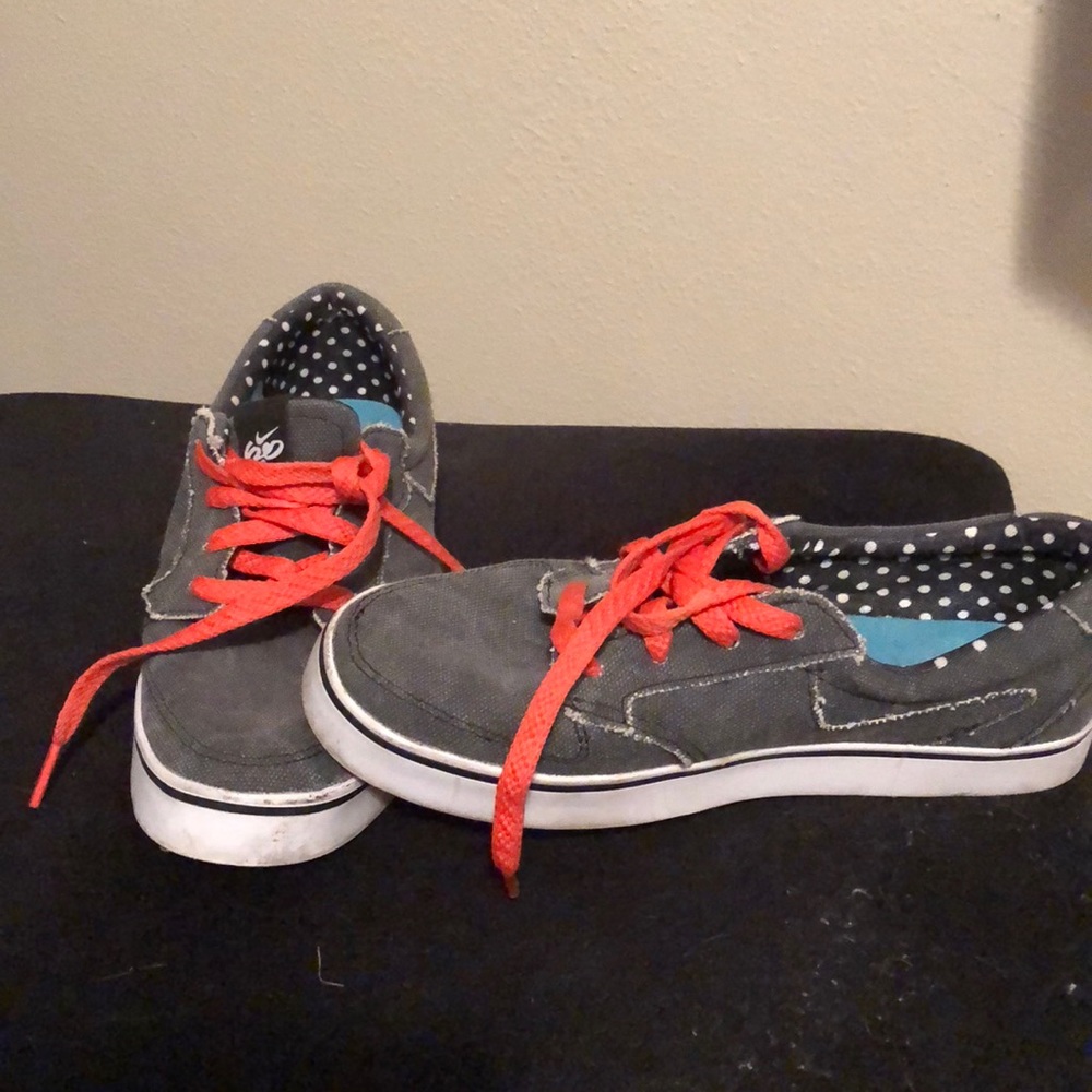 Worn once! Nike 6.0 sneakers! Very comfortable!